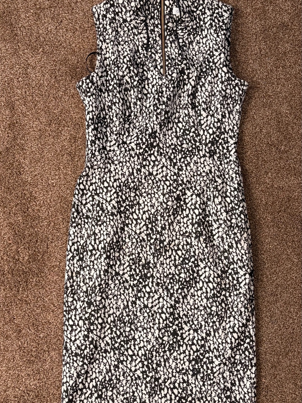 Calvin Klein Black and White Printed Sleeveless Sheath Dress